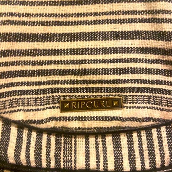 Mini Ripcurl Crossbody🌊 - Picture 4 of 6